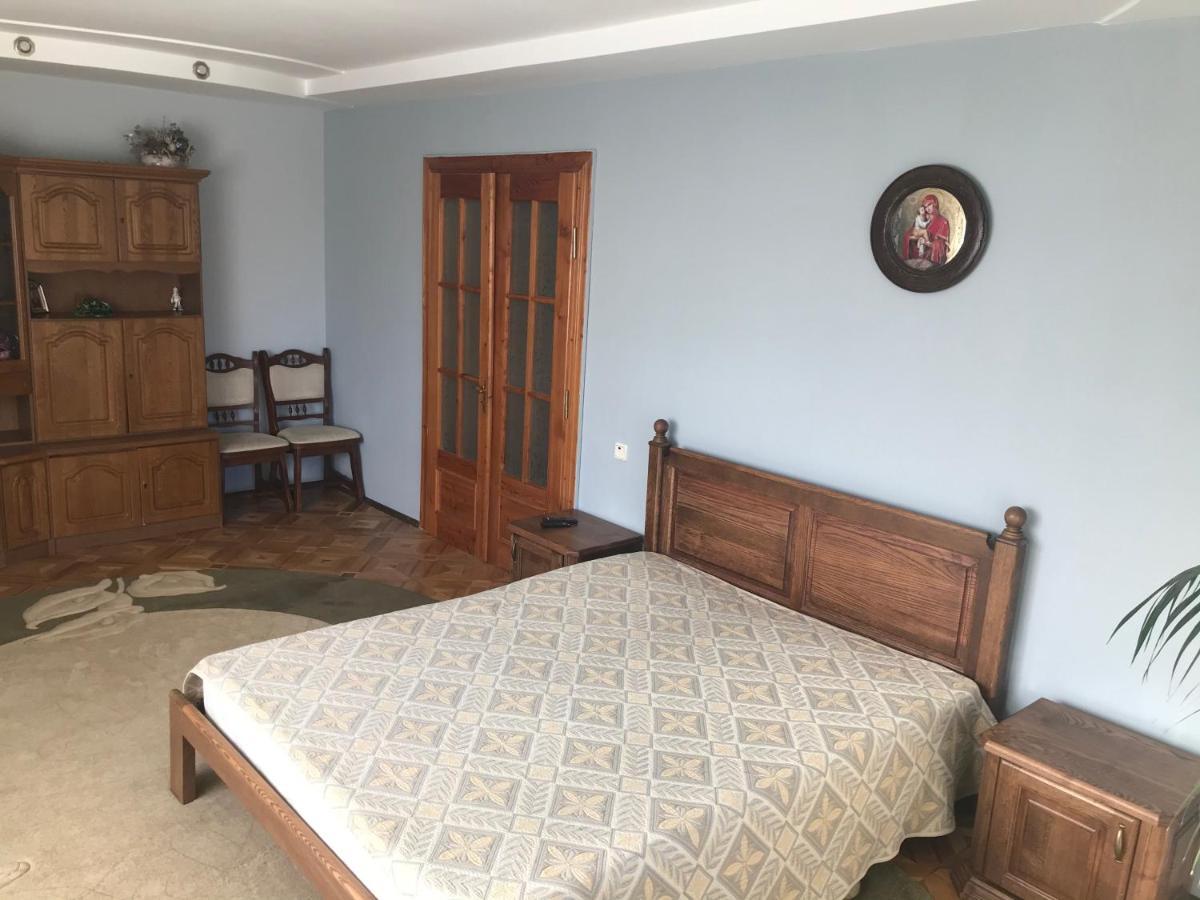 Садиба Червона Калина Private Estate Chervona Kalyna Yaremche Dış mekan fotoğraf